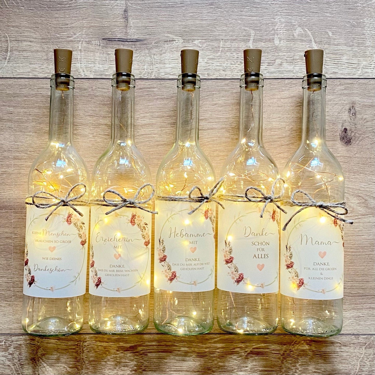 Flaschenlicht mit Spruch "Lehrerin mit Herz" | Dekoflasche als wertschätzende Geschenkidee | Dankeschön für die Lehrerin | 6 Motivvarianten zur Auswahl