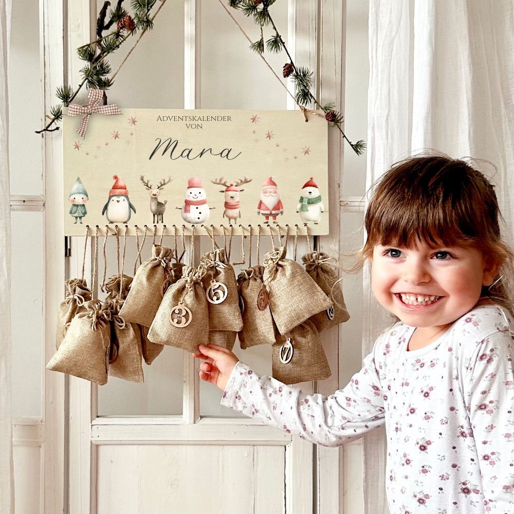 Adventskalender für Kinder Personalisiert mit Namen zum Befüllen mit Weihnachsfiguren aus Holz