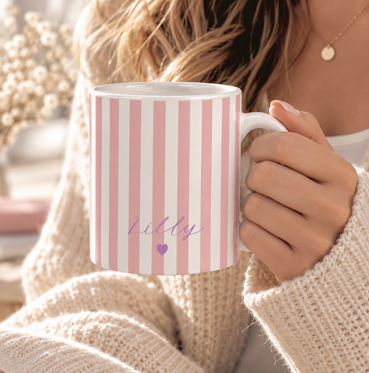 Personalisierte Keramiktasse mit Name – gestreifte Tasse mit Herz