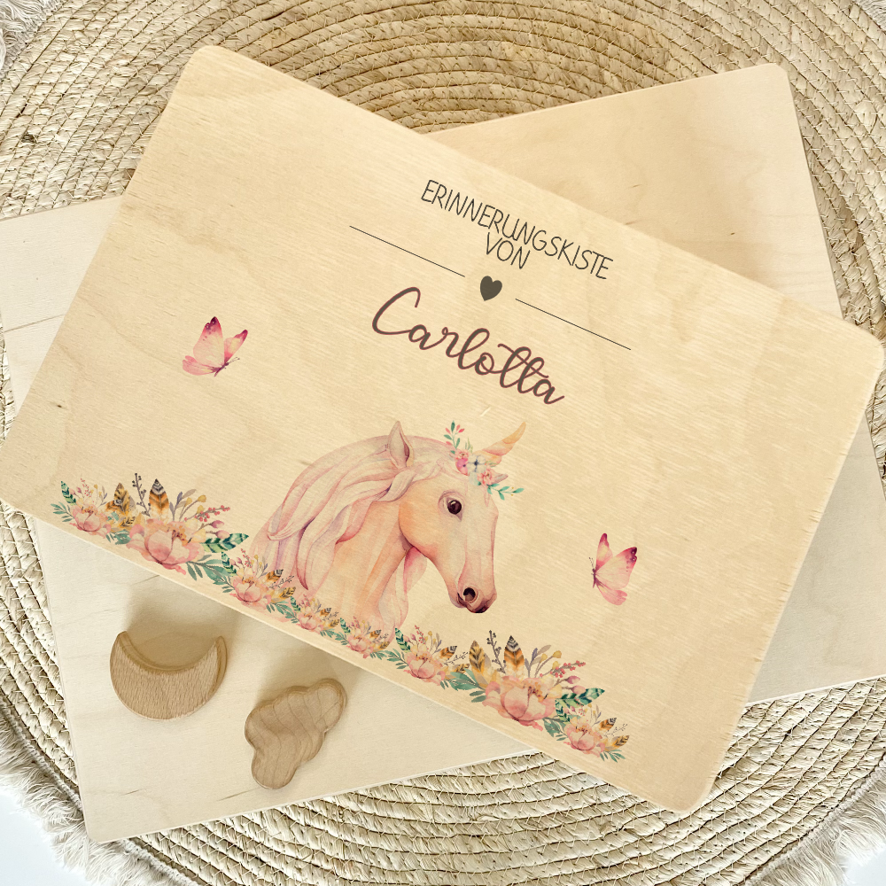 Personalisierte Erinnerungskiste "Einhorn" als Motiv für Babys zur Geburt und Taufe, Babygeschenk mit dem Namen, Holzkiste