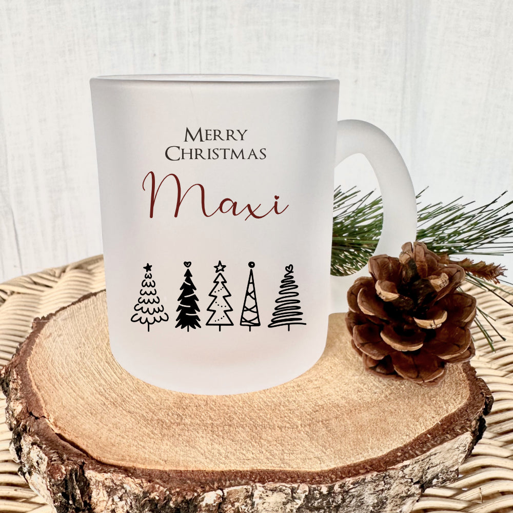 Merry Christmas Glasasse mit dem Namen personalisiert und Tannen gestaltet