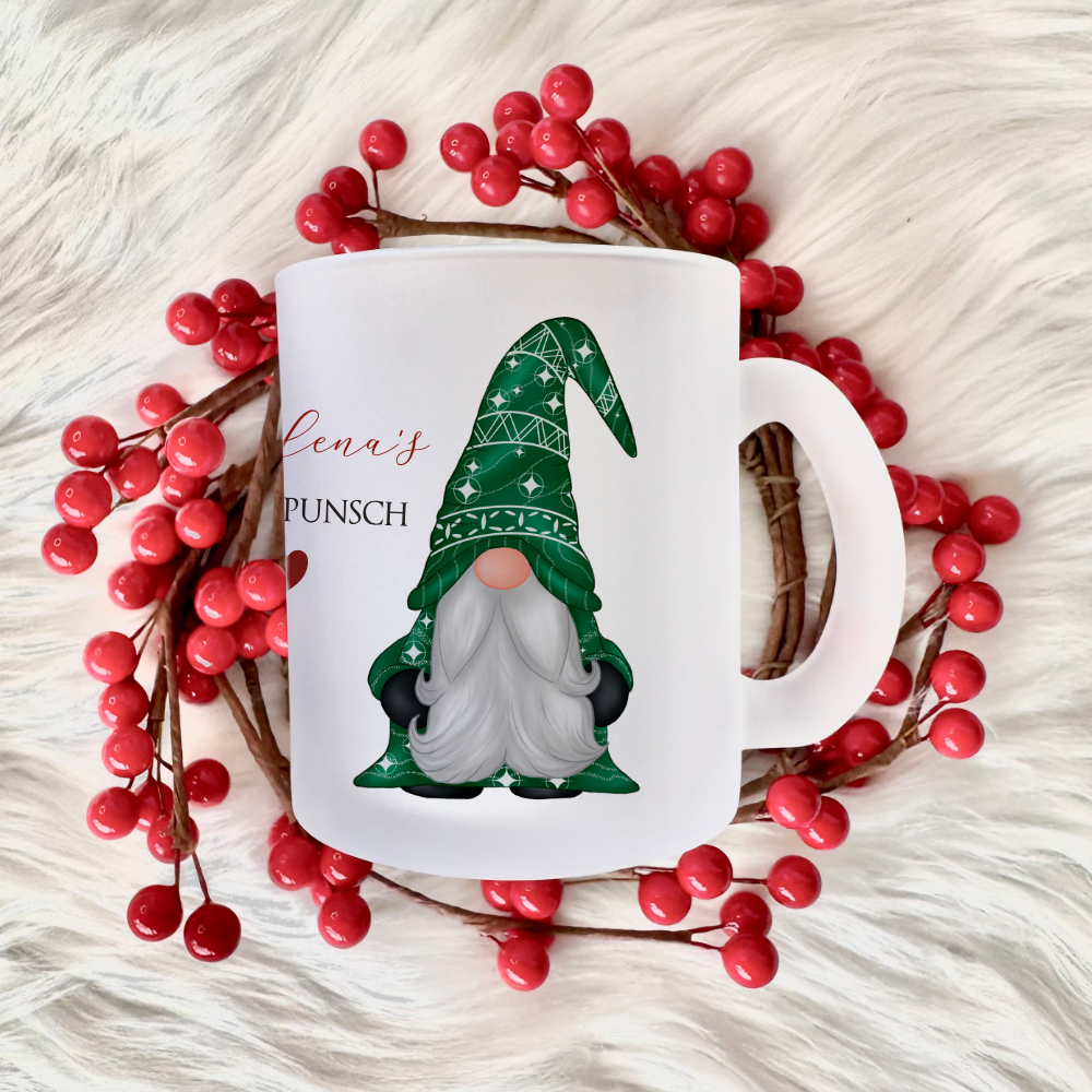 Weihnachtspunsch Tasse aus Glas mit grünem Wichtel und dem Namen personalisiert