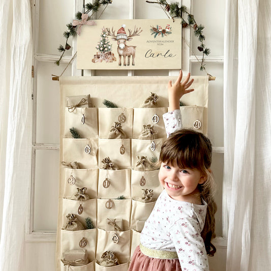 XL Adventskalender "Elch" mit Namen aus Stoff mit Holzschild, Zahlen & Jutesäckchen personalisierter Kinder Adventskalender Befüllen Mädchen Jungen