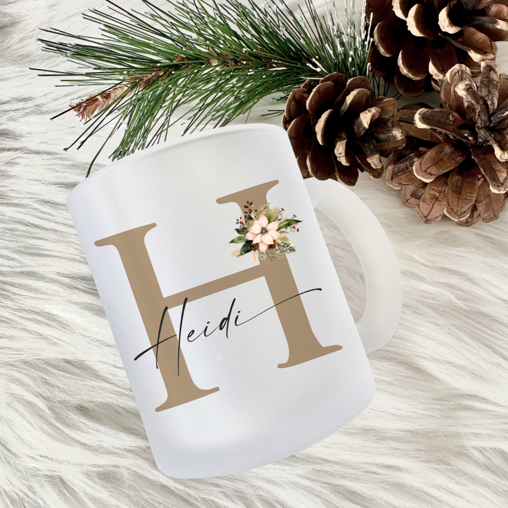 Glastasse mit Namen als Weihnachtsgeschenk