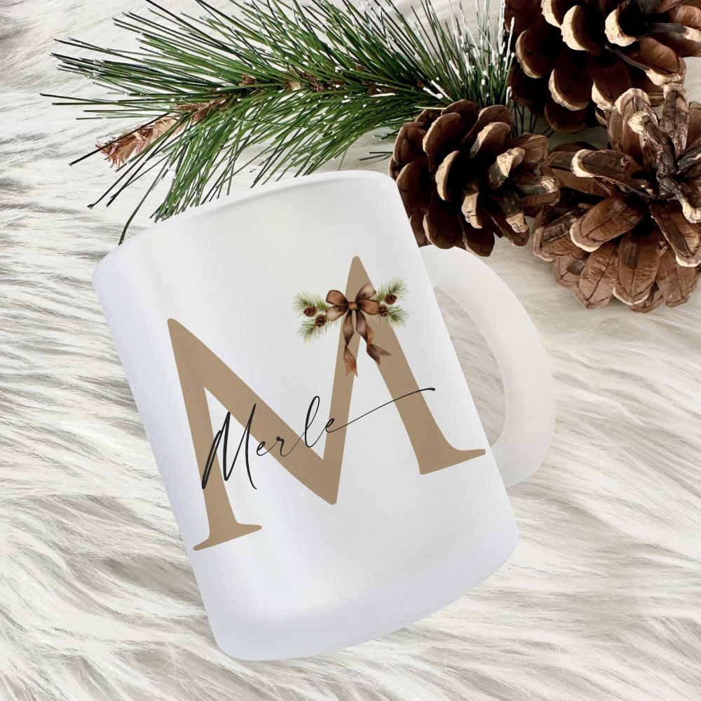 Glastasse mit Namen als Weihnachtsgeschenk