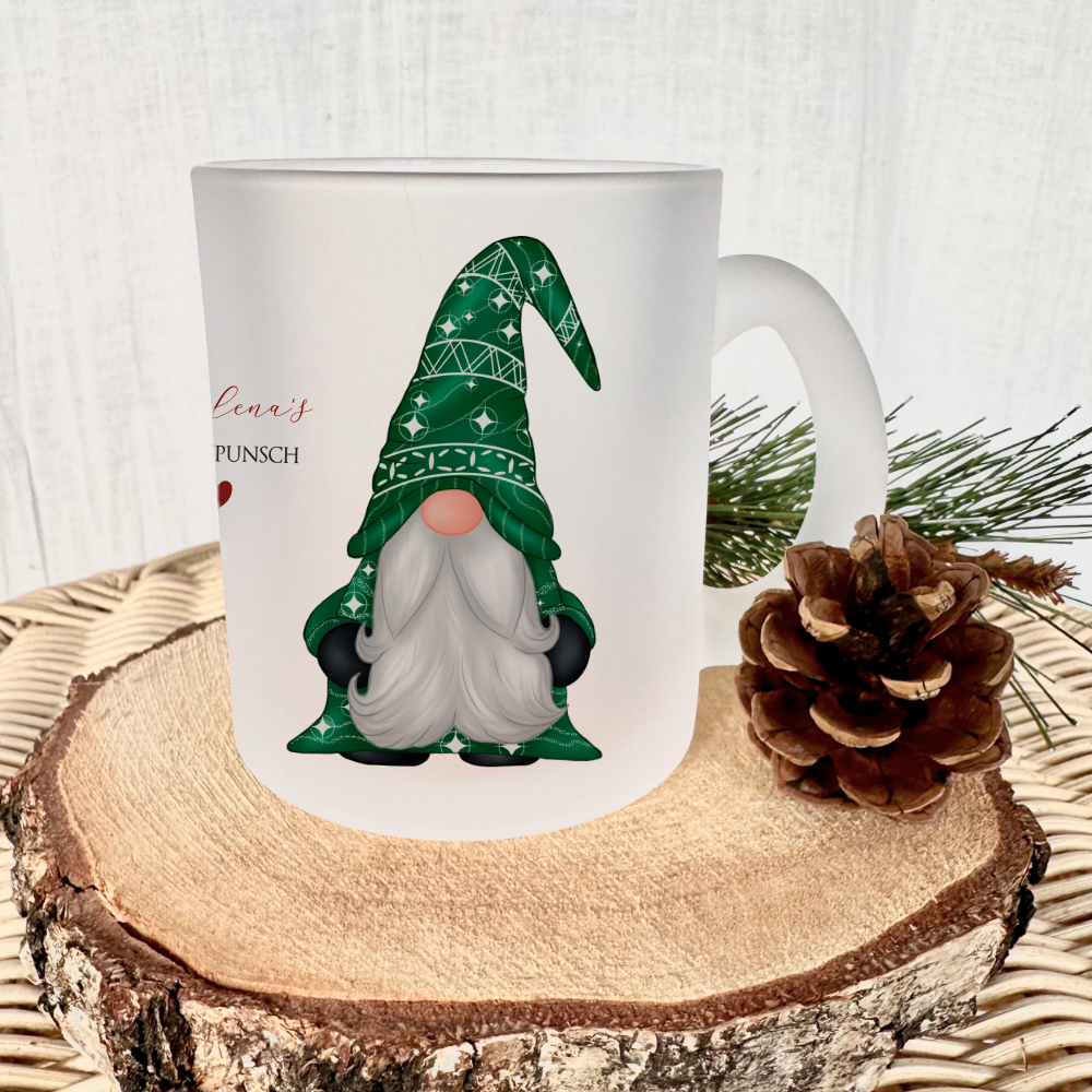 Weihnachtspunsch Tasse aus Glas mit grünem Wichtel und dem Namen personalisiert