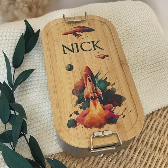 Brotdose Rakete mit Namen für Kinder als Geschenk für Kita und Schule