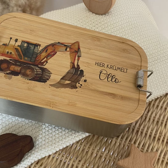 Kita Brotdose Bagger mit Namen für Jungen als Geschenk 