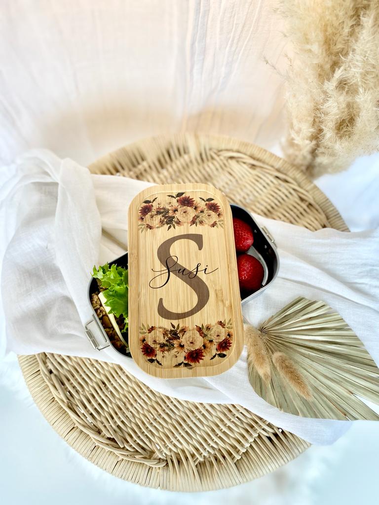 Brotdose "Monogram" mit Bambusdeckel und Namen für Frauen | Boho Lunchbox mit Buchstaben u. Namen | Personalisierte Geschenkidee fürs Büro, Freizeit, Reisen
