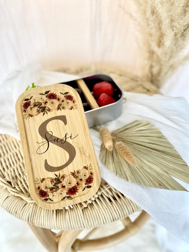 Brotdose "Monogram" mit Bambusdeckel und Namen für Frauen | Boho Lunchbox mit Buchstaben u. Namen | Personalisierte Geschenkidee fürs Büro, Freizeit, Reisen