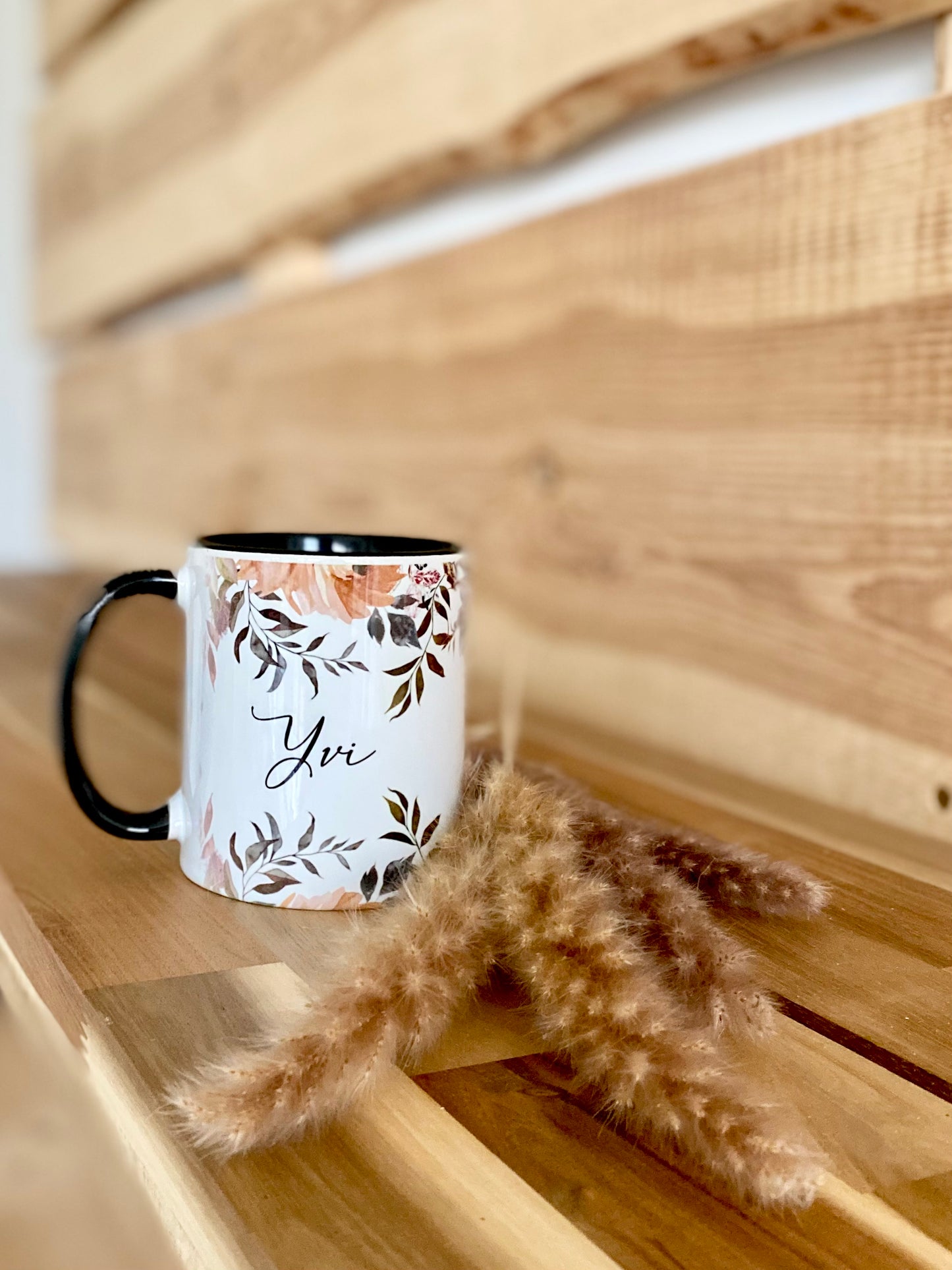 Herbstliche Keramiktasse, Kaffeetasse mit Namen.