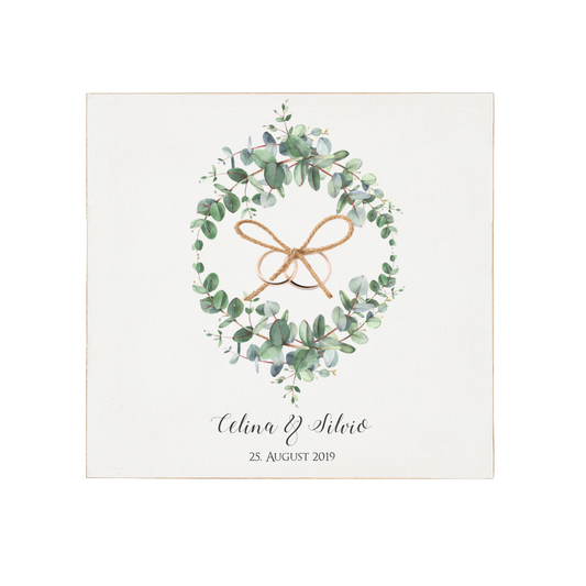 Personalisiertes Ringkissen aus Holz mit Eukalyptus Kranz