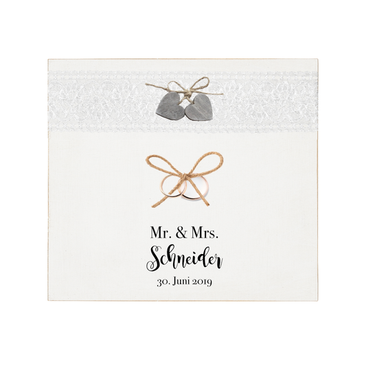 Personalisiertes Ringkissen aus Holz zur Hochzeit mit Namen und Datum