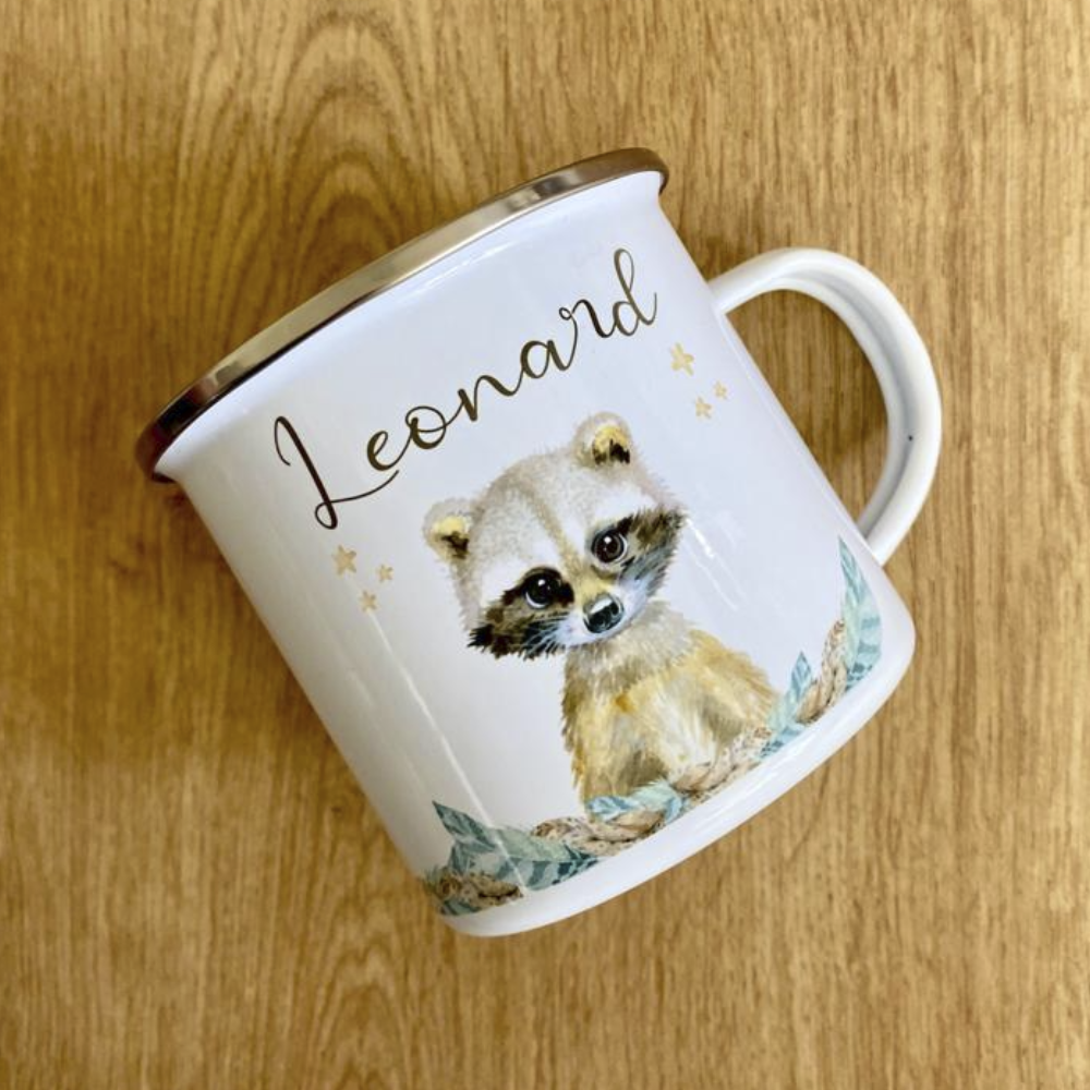 Kindertasse Waschbär mit Namen des Kindes | Trinkbecher aus Emaille für Mädchen u. Jungen I Personalisierte Tasse als tolles Geschenk  | 4 Motivvarianten zur Auswahl