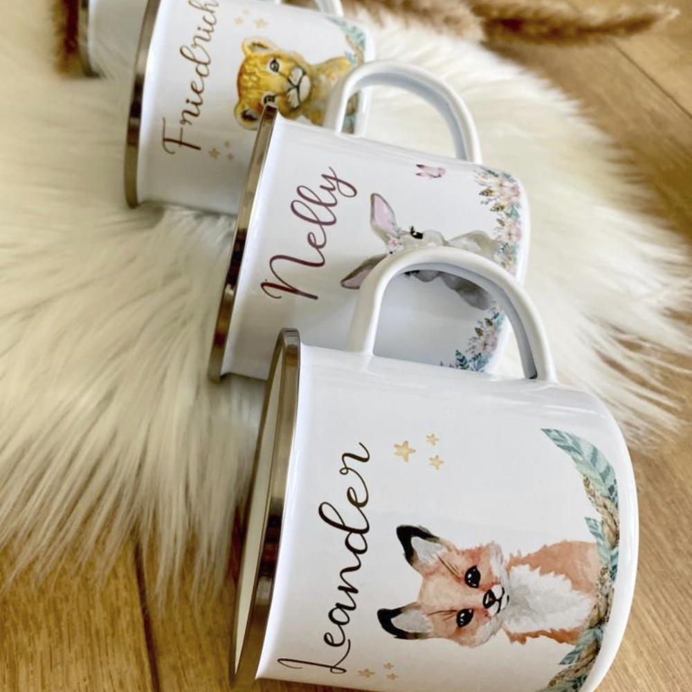 Kindertasse Schaf mit Namen des Kindes | Trinkbecher aus Emaille für Mädchen u. Jungen I Personalisierte Tasse als tolles Geschenk  | 4 Motivvarianten zur Auswahl