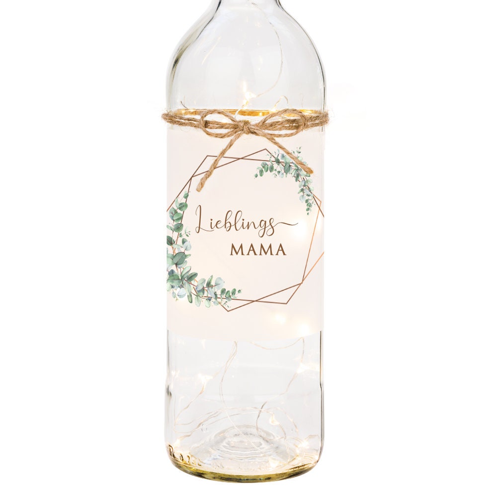"Lieblingsmama" Leuchtflasche für die Mama | Flaschenlicht mit Schriftzug und Eukalyptus | Besonderes Geschenk für Mütter | 2 Motivvarianten zur Auswahl
