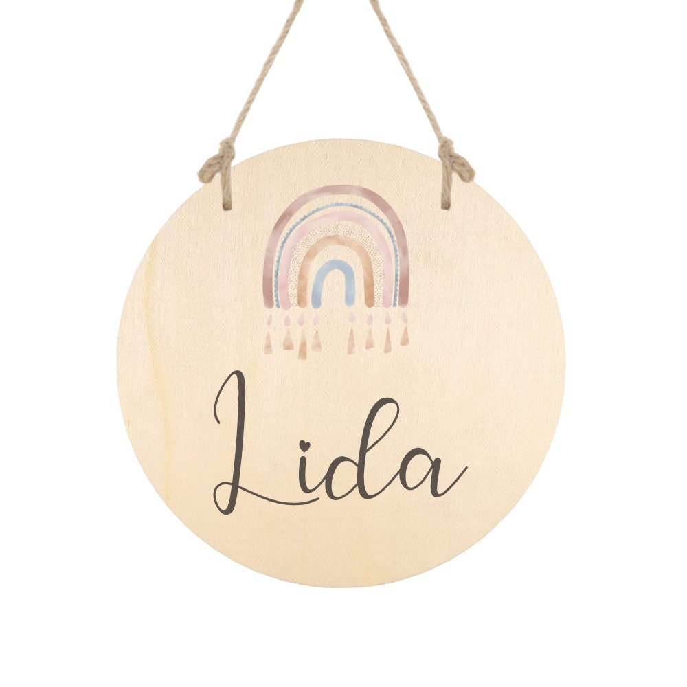 Rundes Namensschild "Regenbogen" | Personalisiert mit dem Namen des Babys. u. Kindes | Liebevolle Deko für das Baby- und Kinderzimmer aus Holz und personalisiertes Geschenk zur Geburt u. Taufe | Türschild in 6 Motivvarianten für Jungen und Mädchen