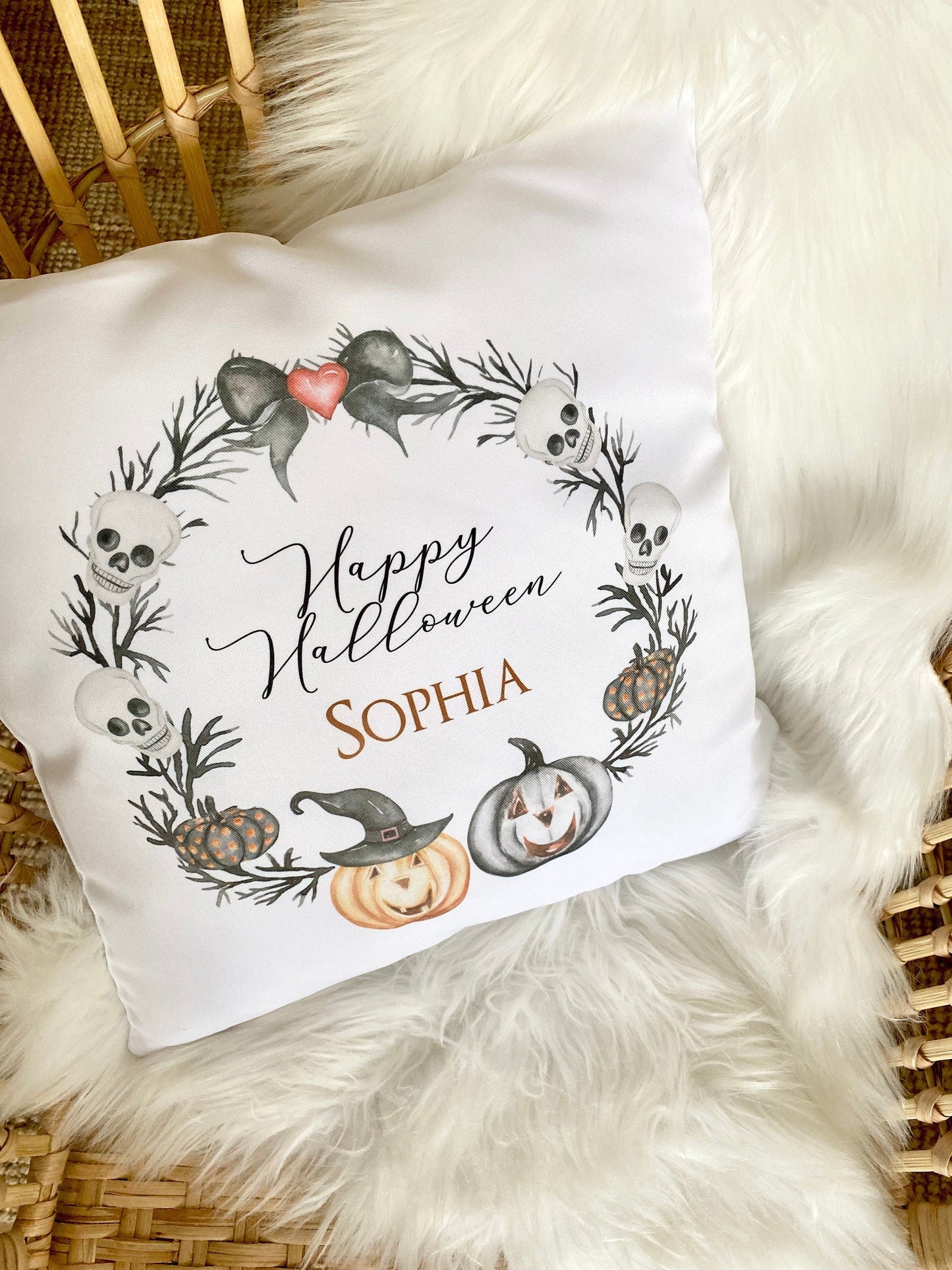 Kissen "Happy Halloween" mit Namen | Originelles Geschenk zu Halloween u. tolle Dekoration | 4 Produktvarianten zur Auswahl